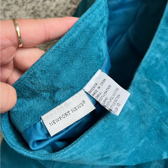 Vintage Newport News Suede Turquoise Mini Skirt - Picture 2 of 4